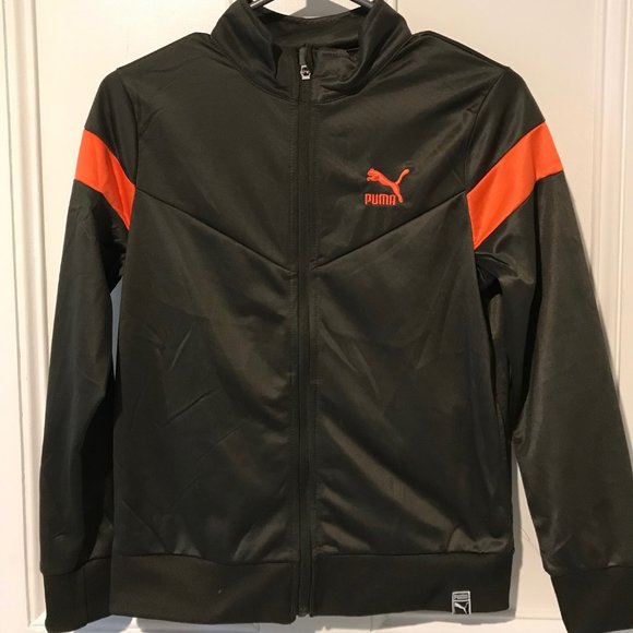 Puma zip up jacket boys or girls. 10-12 - Picture 1 of 2